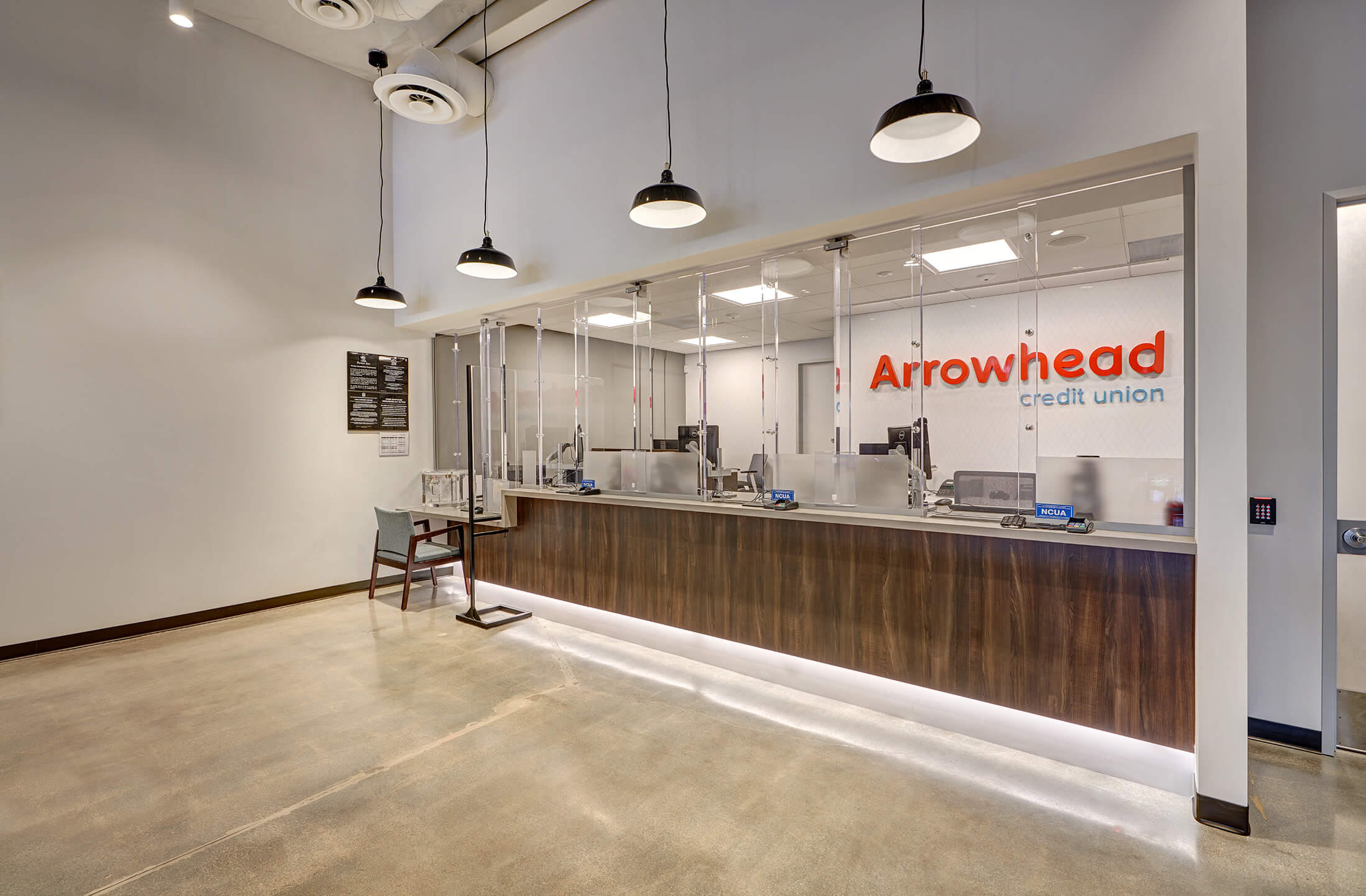 Arrowhead Credit Union - teller desk