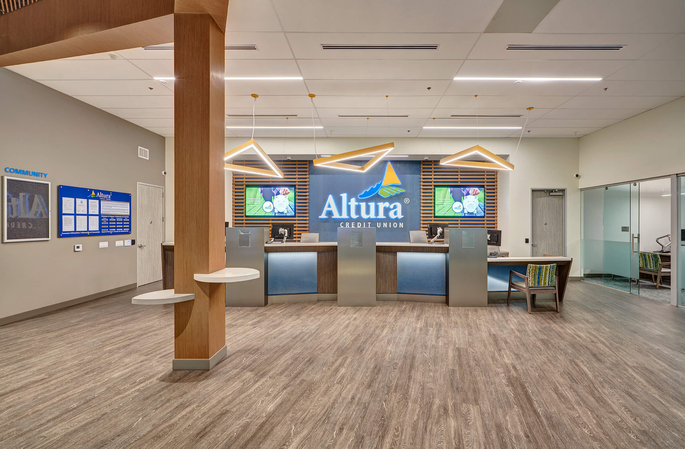 Altura Credit Union - reception desk